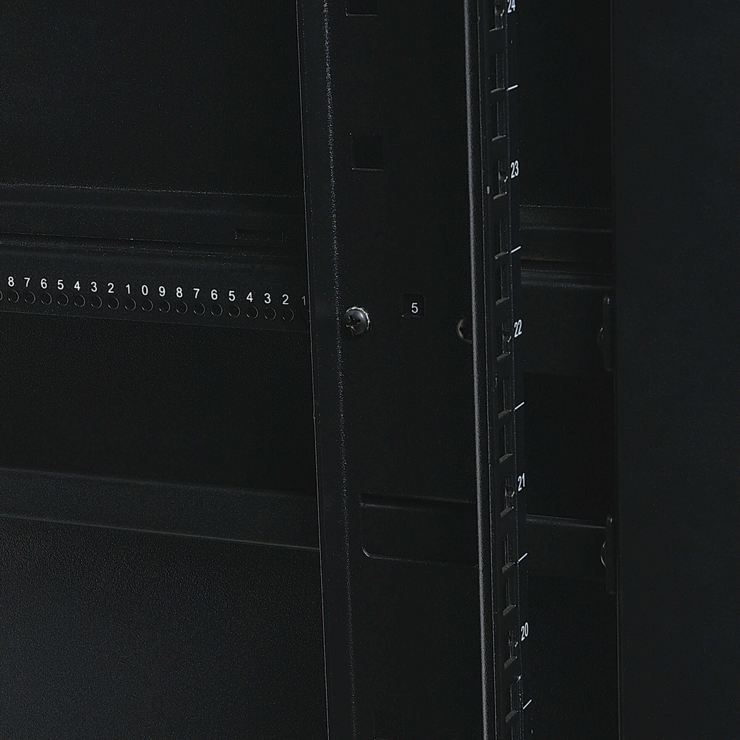 Extra Deep Server Rack Extra-Deep Server Rack, 42U | Eaton