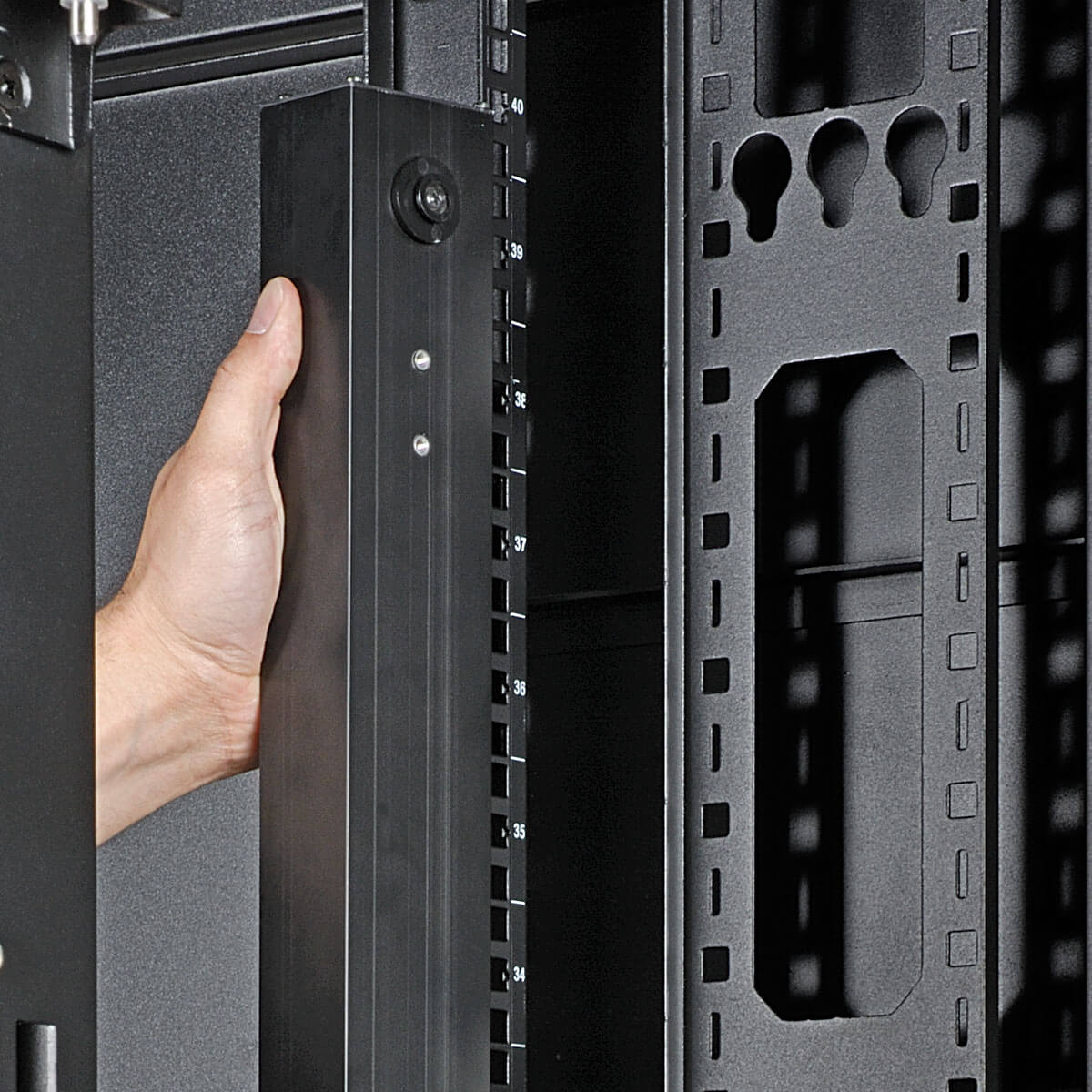 3-Phase PDU, Switched, 0U, TAA, Hardwired | Eaton
